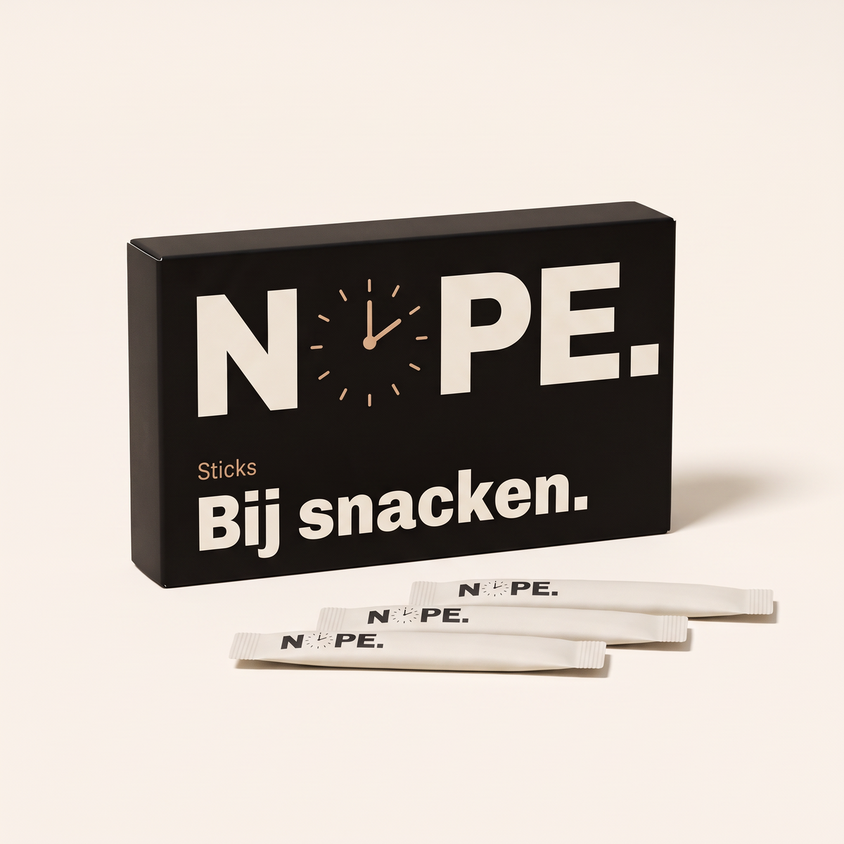 NOPE. Sticks doos met sticks, bij snacken